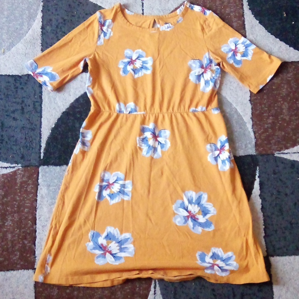 Girls dress